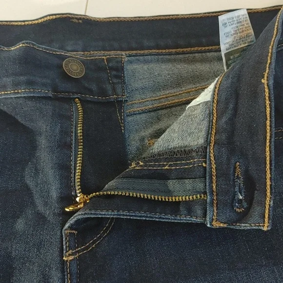 Levi's Cuffed Jean Shorts - Picture 9 of 10